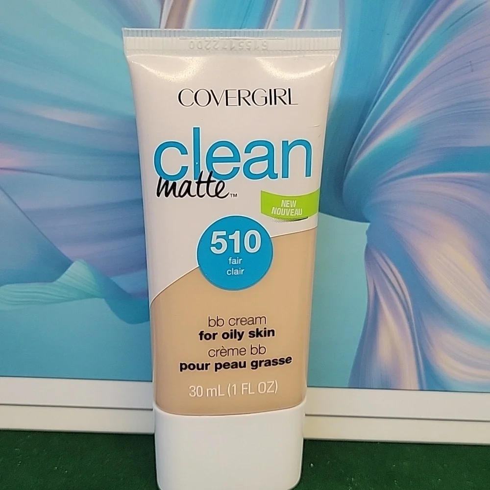 COVERGIRL Clean Matte BB Cream 30ml New Sealed Tube - 510 Fair